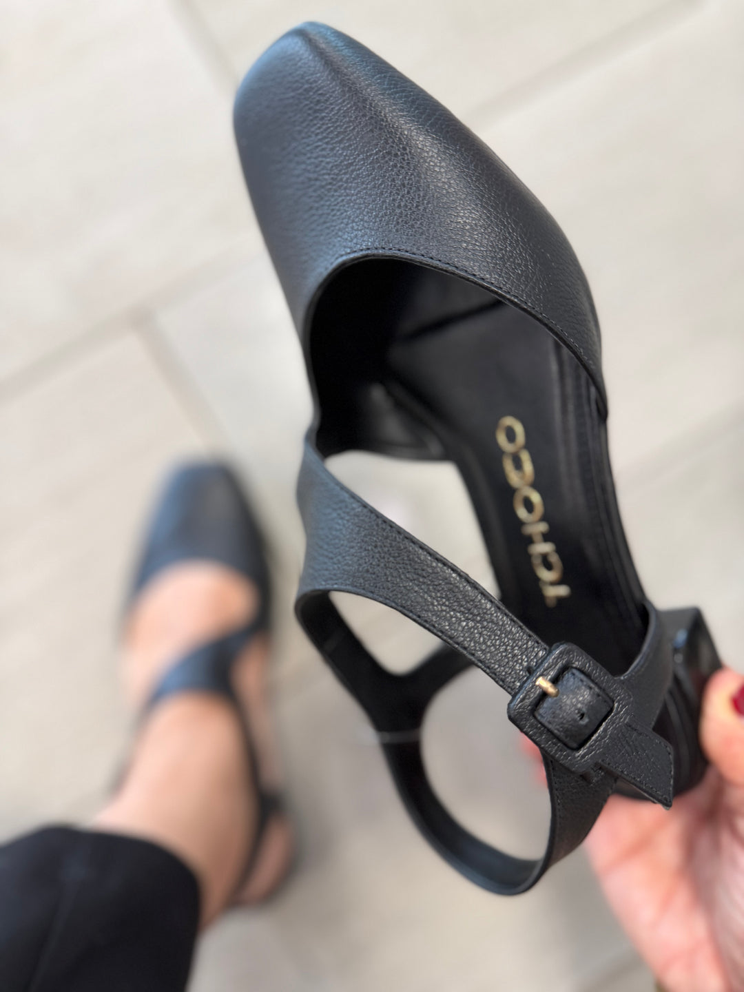 Tchocco Preto Round Toe Mary Janes