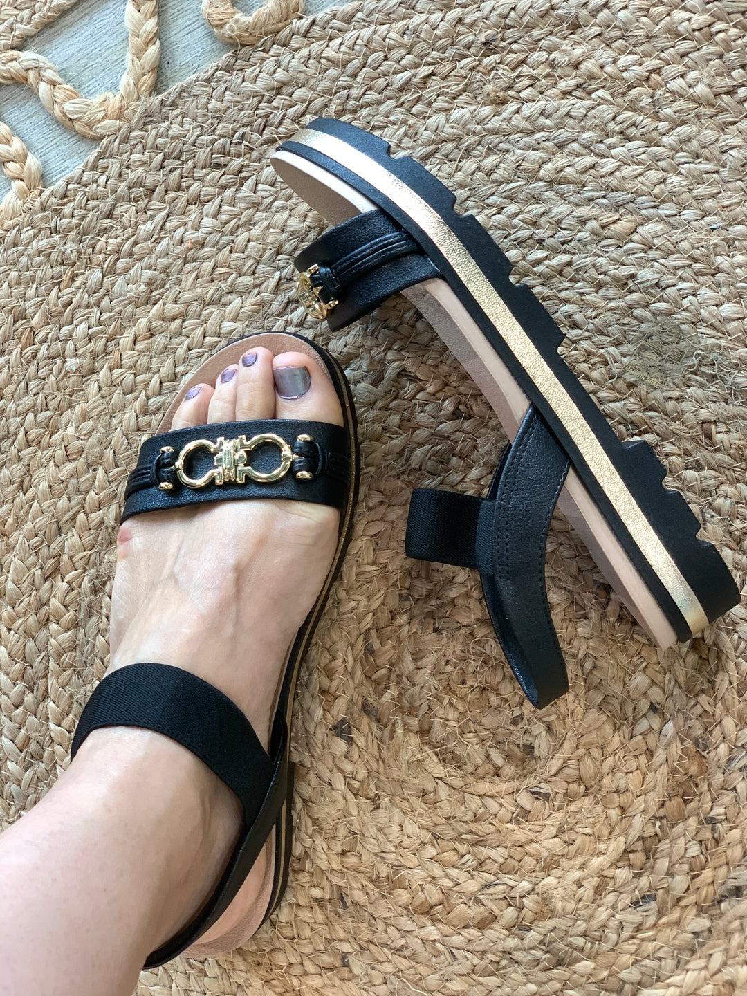 Modare Black Sandals
