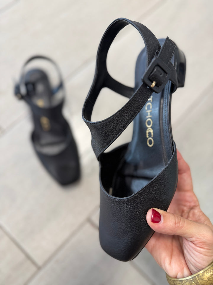 Tchocco Preto Round Toe Mary Janes