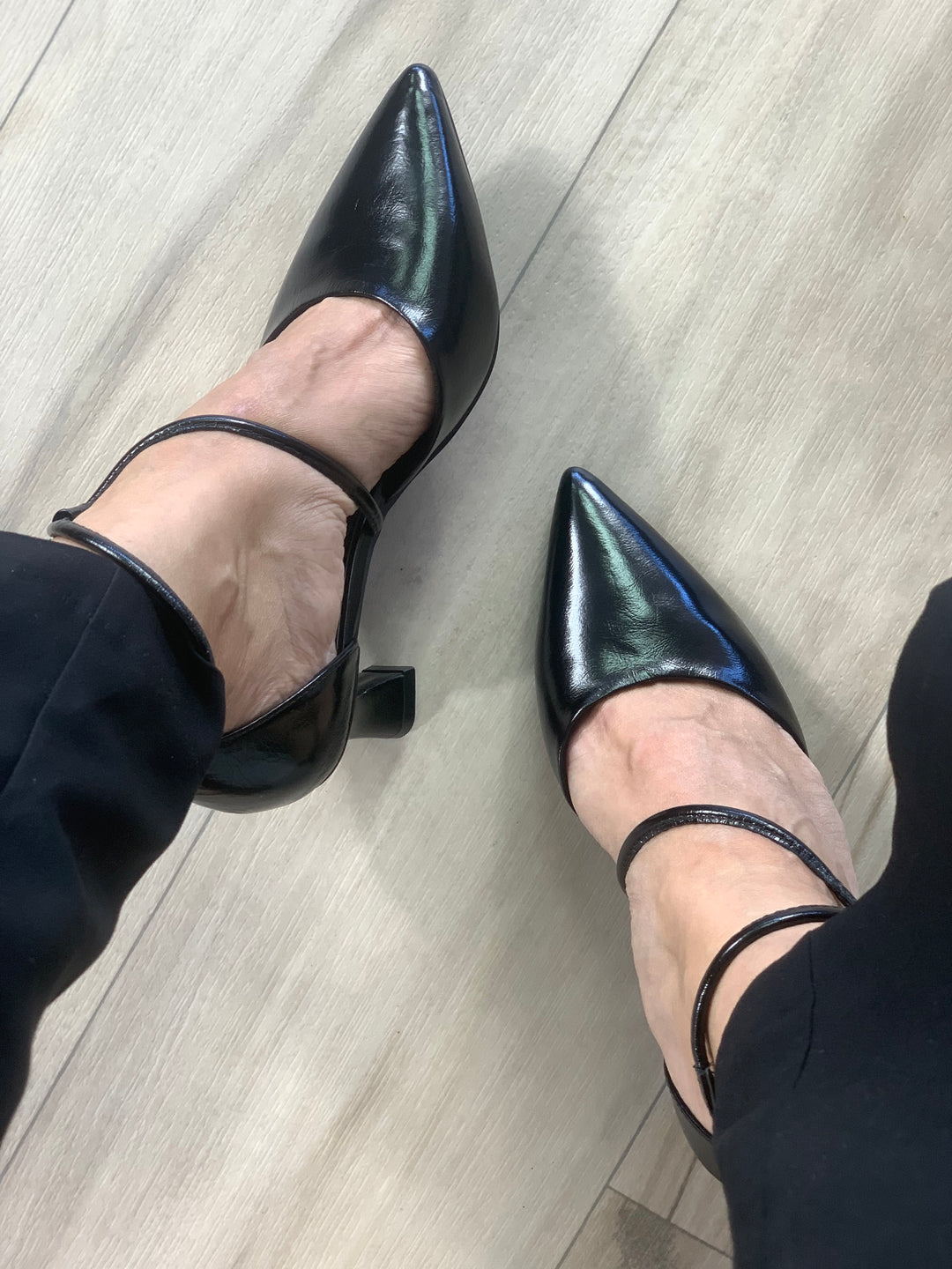 Tchocco Preto Caseina Classic Heels