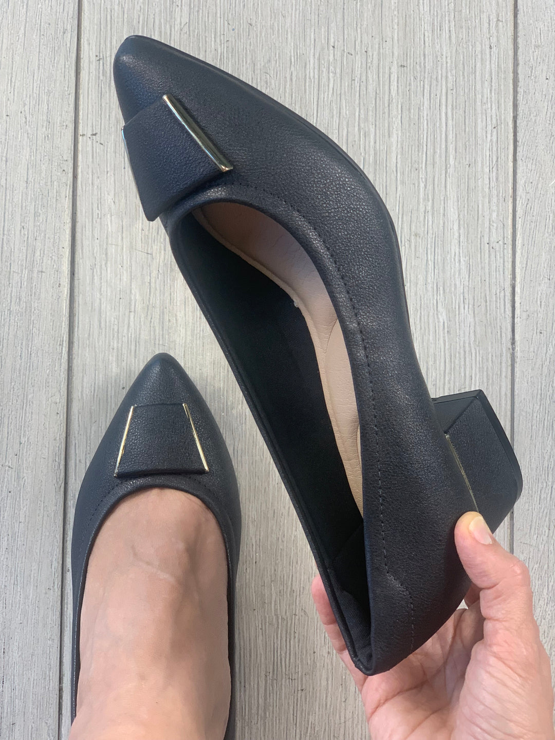 Modare Black Pointed Square Heels