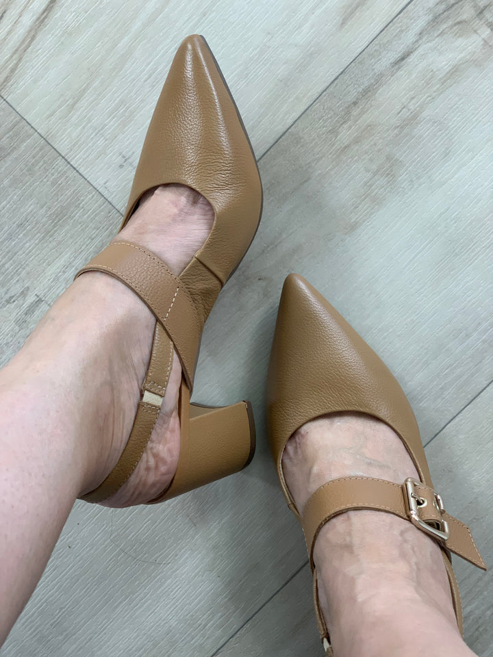 Tchocco Camel Buckle Block Heels