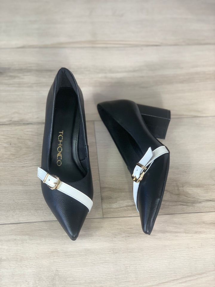 Tchocco Preto/Pluma Buckle Block Heels
