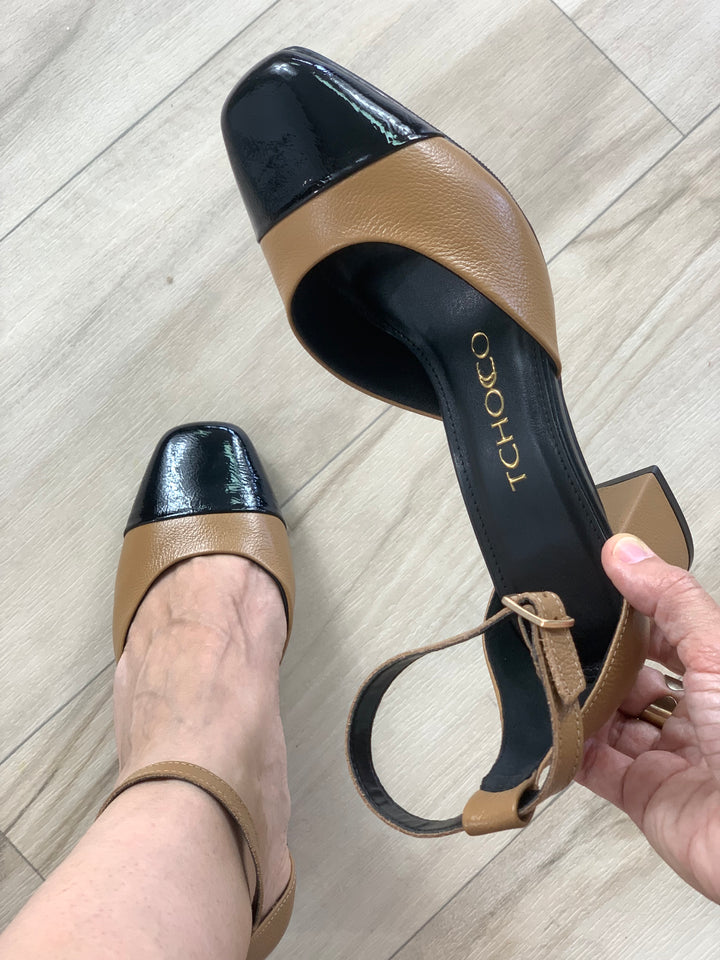 Tchocco Preto/Camel Block Heels