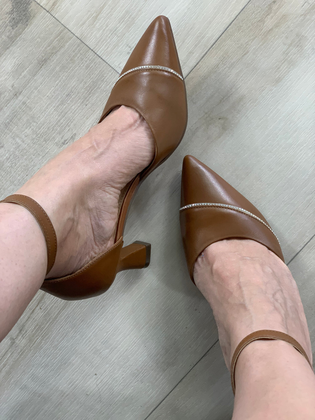 Tchocco Caramel Rhinestones Classic Heels