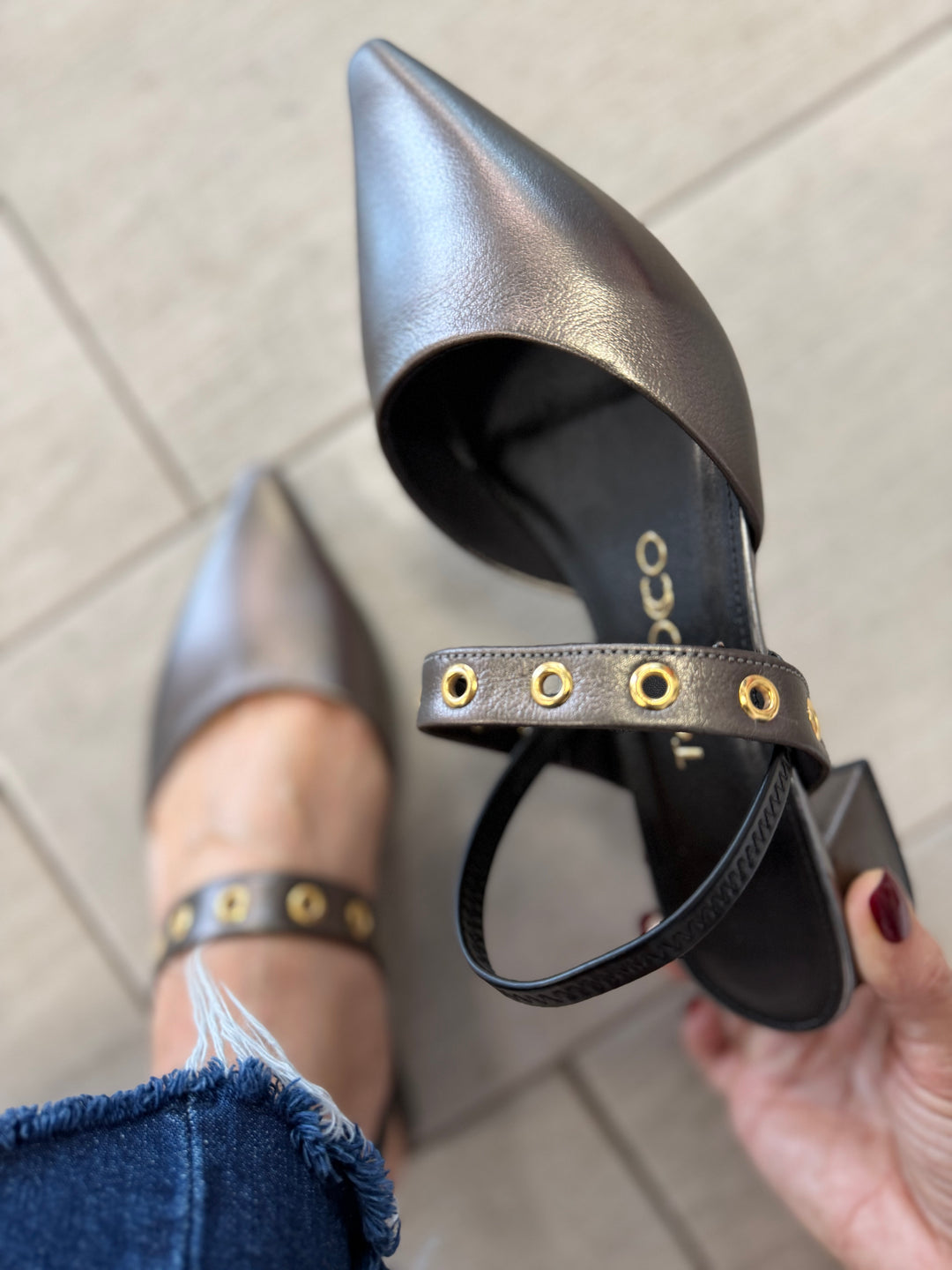 Tchocco Onix Slingback Flats