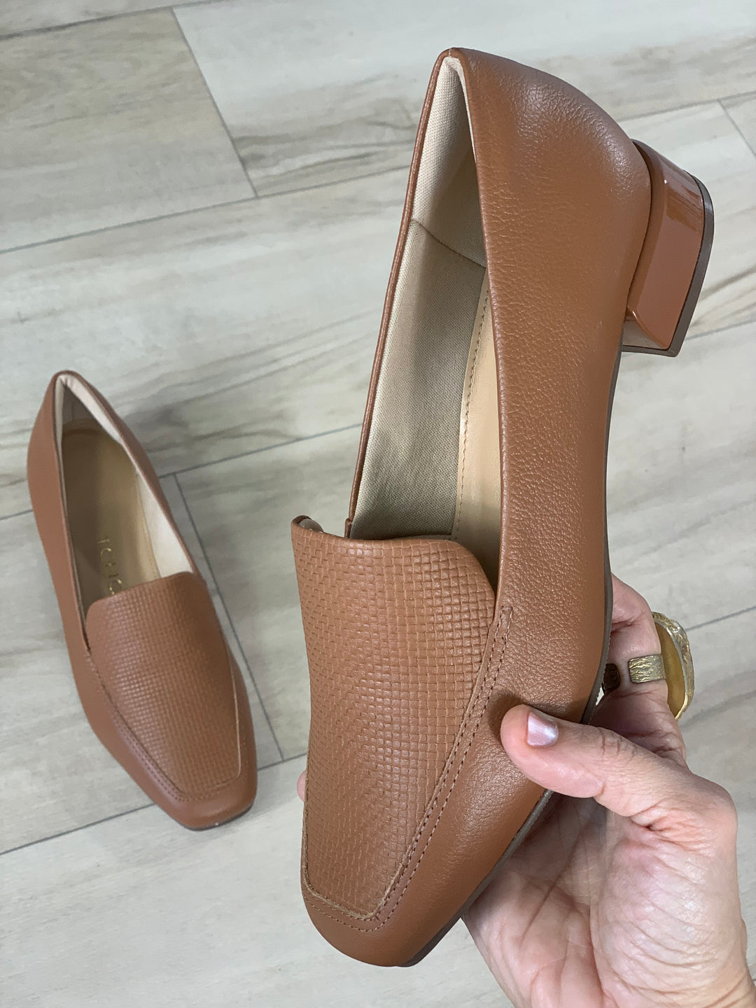 Tchocco Whisky Textured Flats