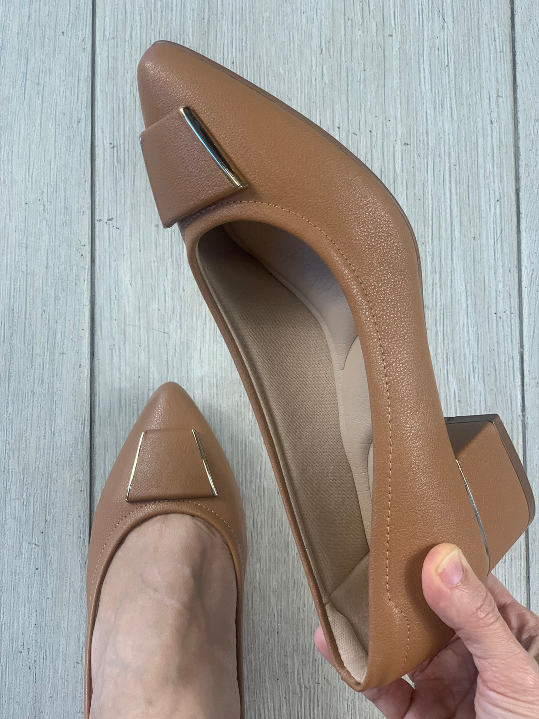 Modare Camel Pointed Square Heels