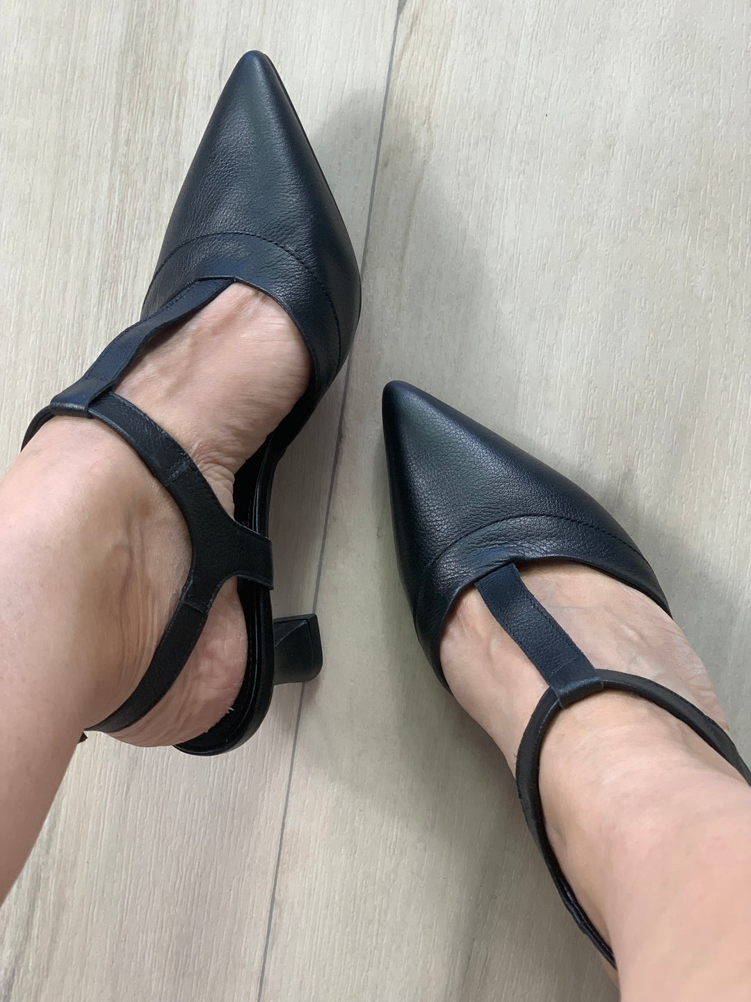 Tchocco Black BS Classic Heels
