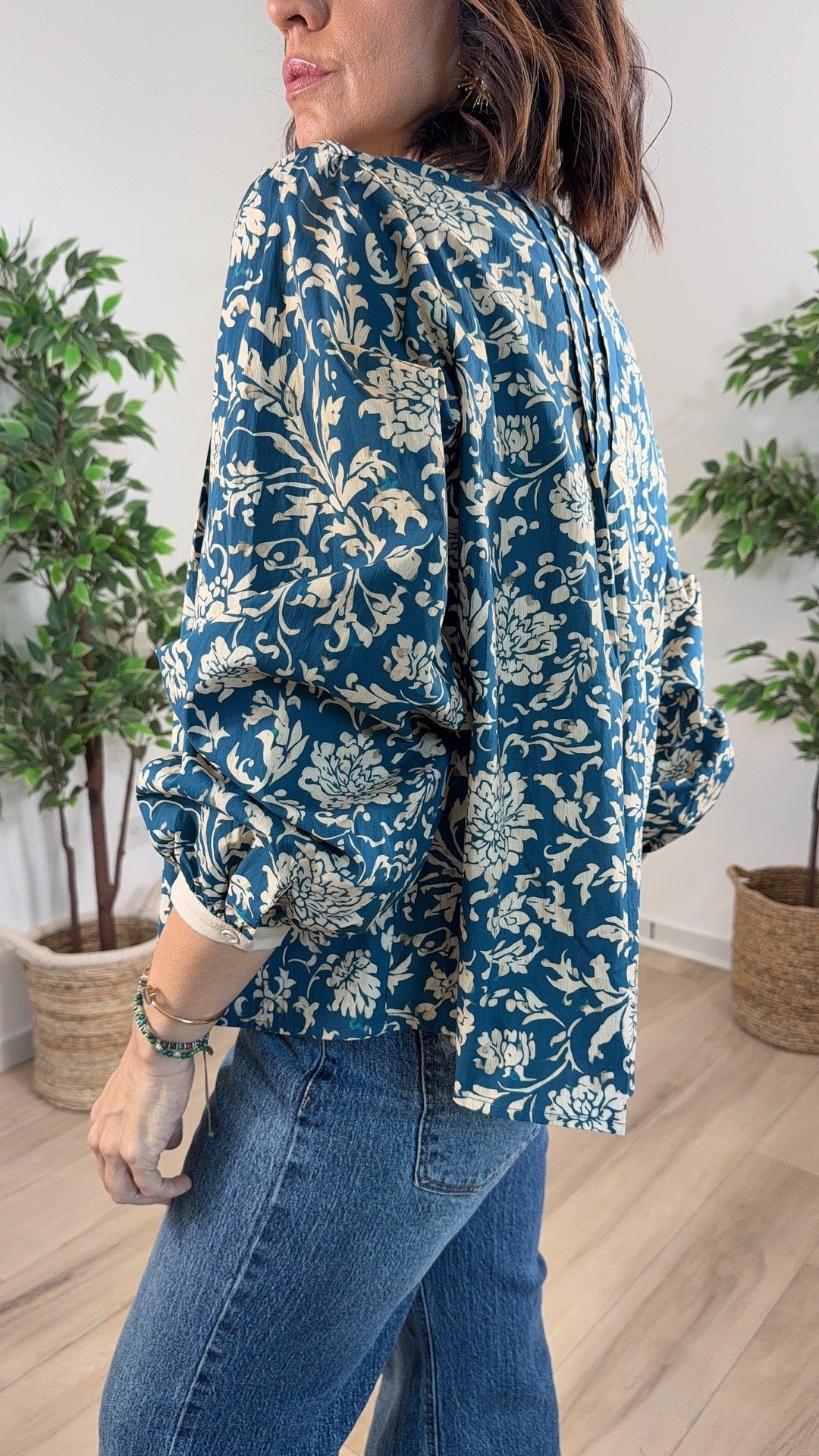 Vaho Teal Top