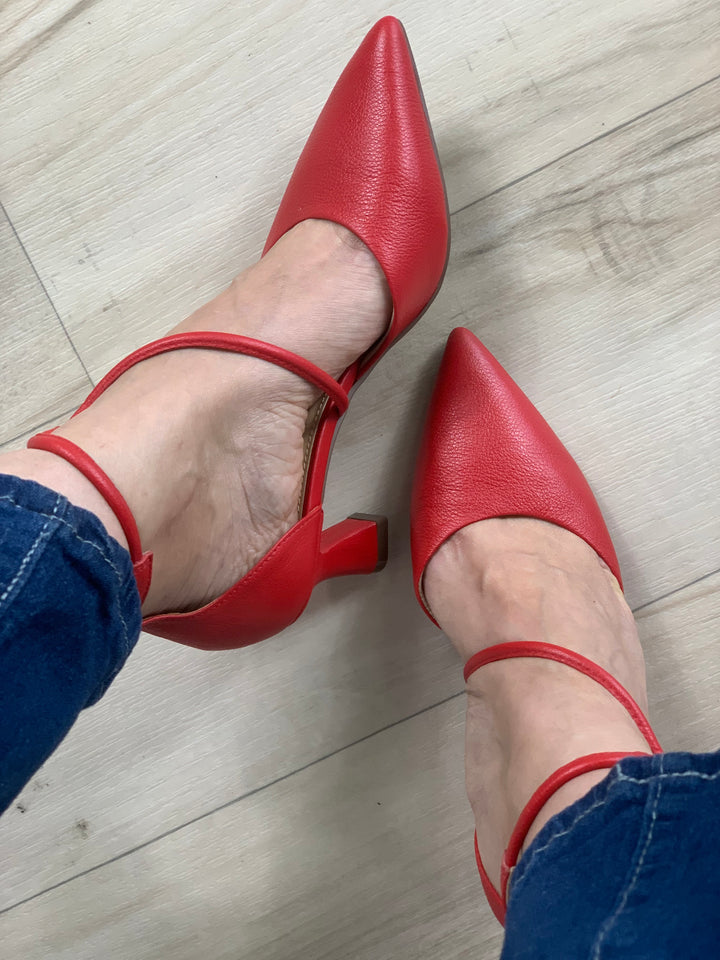 Tchocco Red Classic Heels