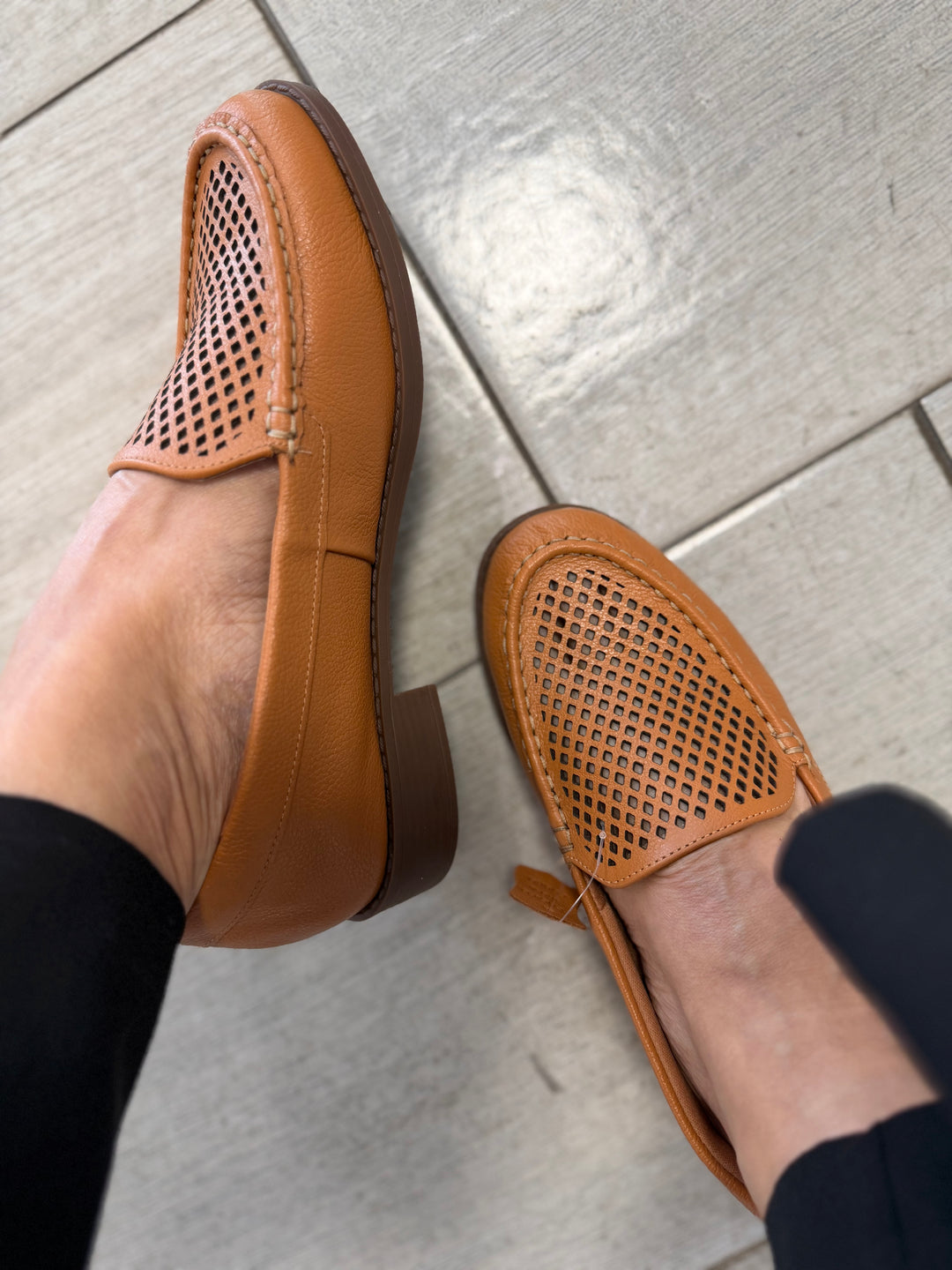 Tchocco Cognac Grid Flats