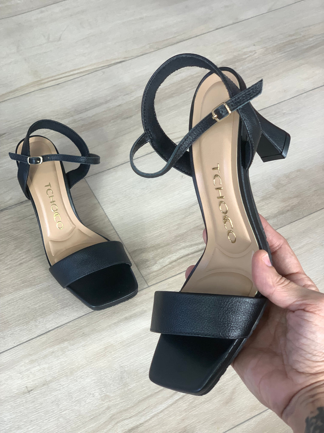Tchocco Preto Classic Heels Sandals
