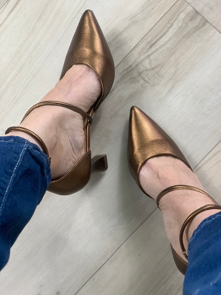 Tchocco Bronze Classic Heels