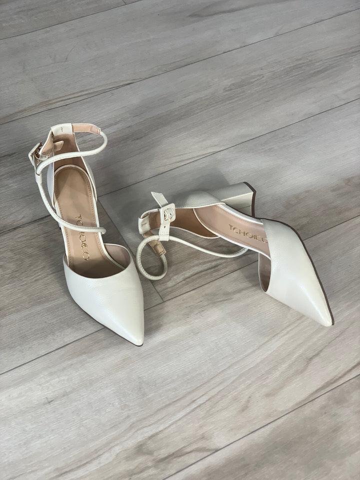 Tchocco Creme Block Heels
