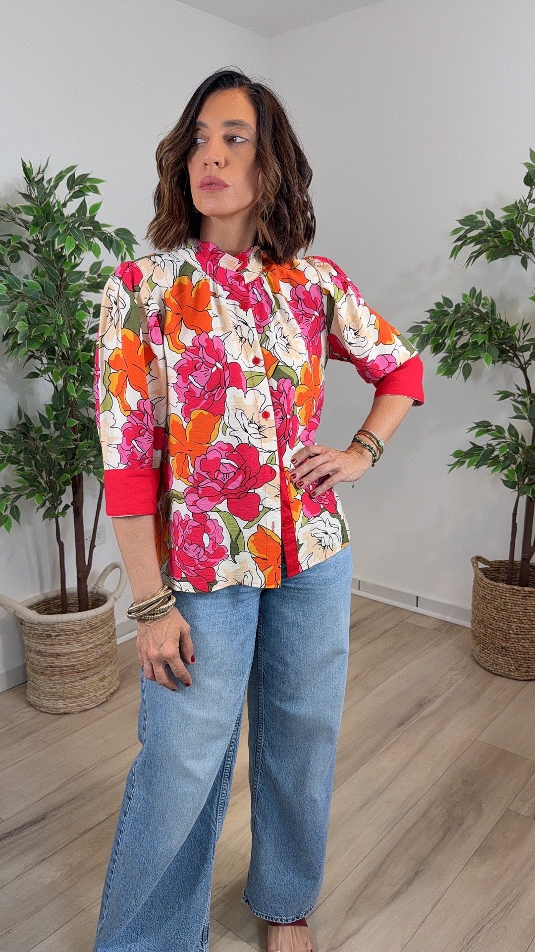 Lucir Red Top