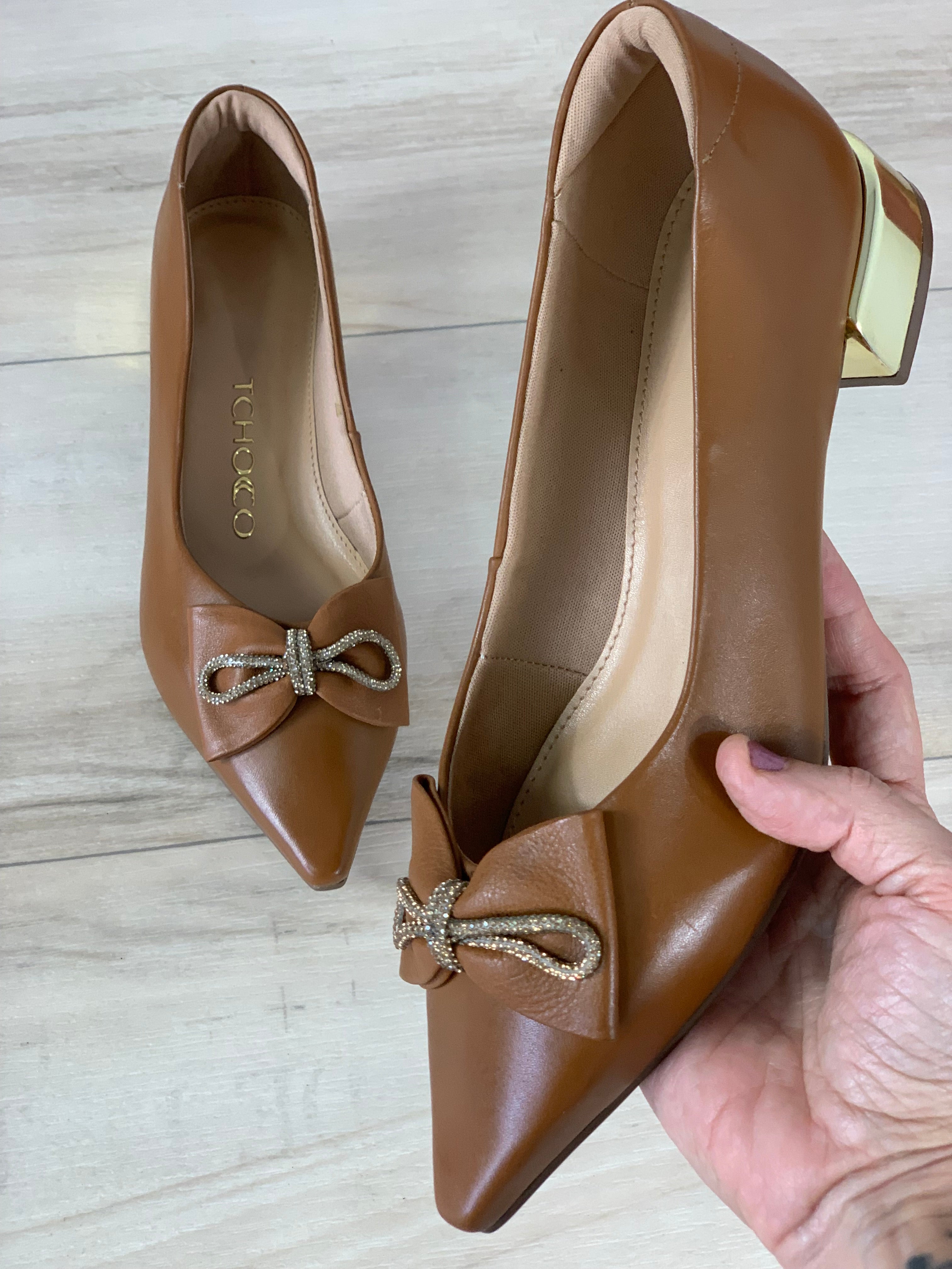 Tchocco Caramel Ouro Bow Flats