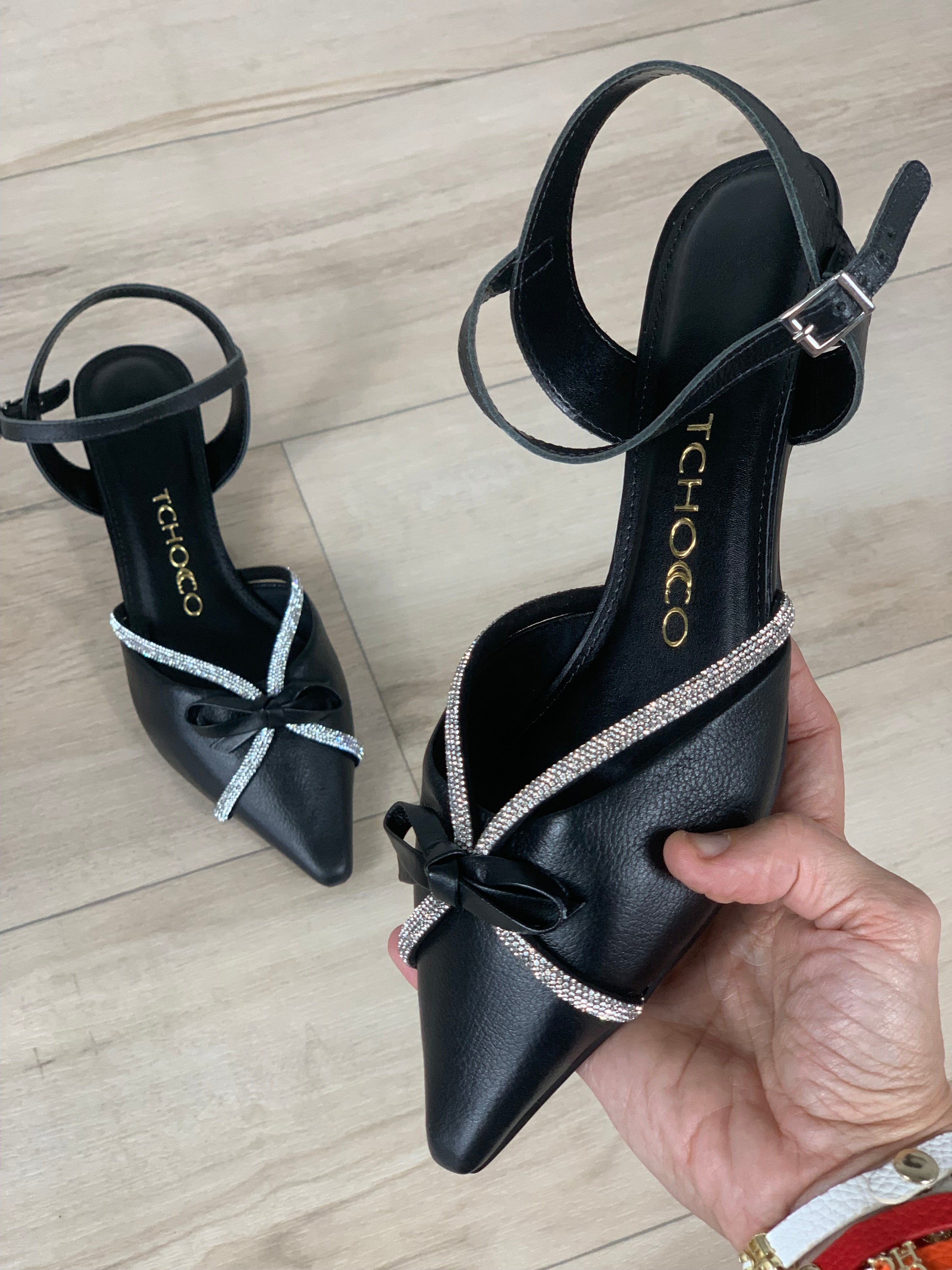 Tchocco Preto Kitten Heels