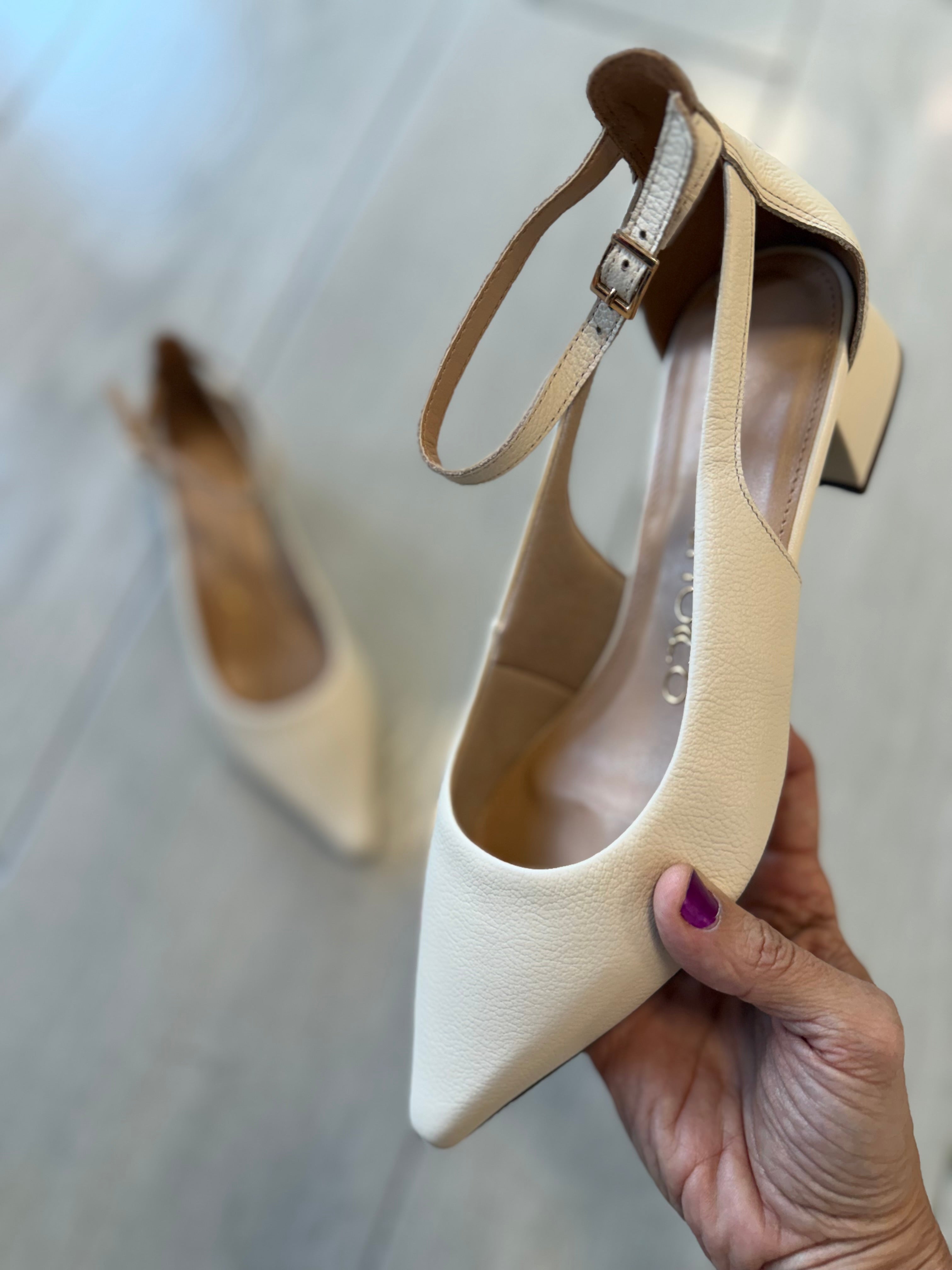 Tchocco Butter Strappy Mary Janes