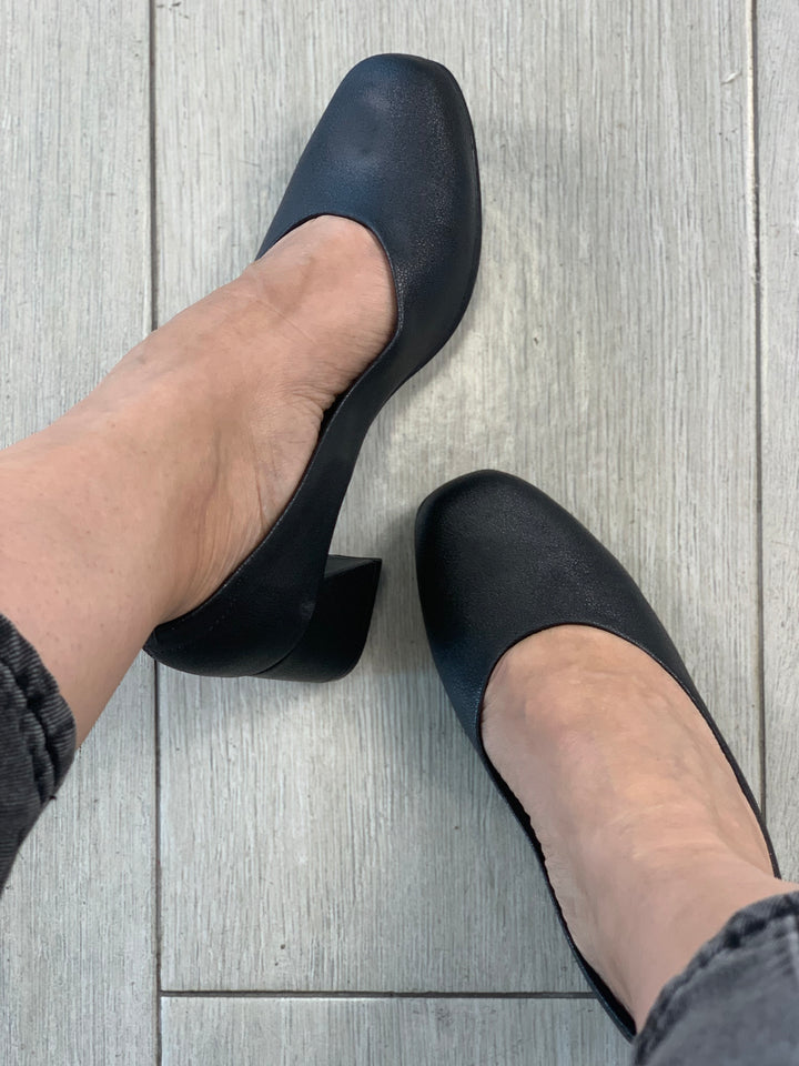 Modare Black Classic Square Heels