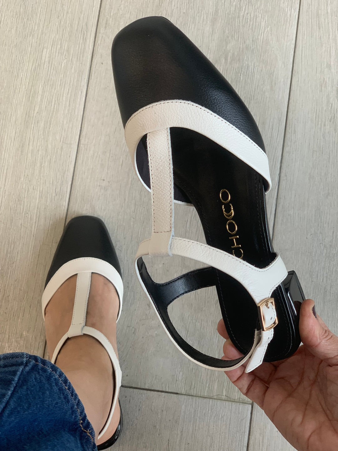 Tchocco Preto/Pluma Mary Janes