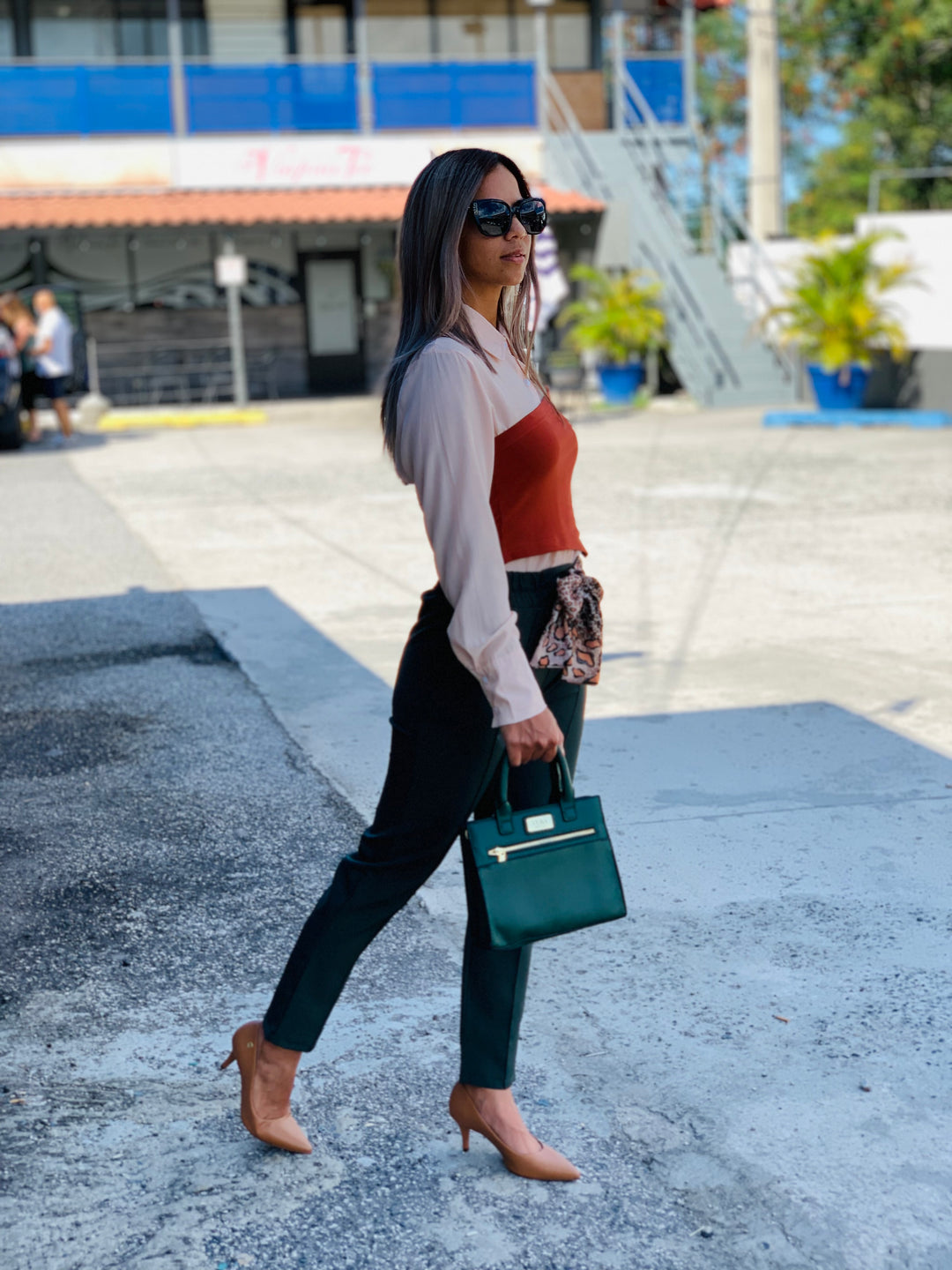 Print Scarf Green Pants