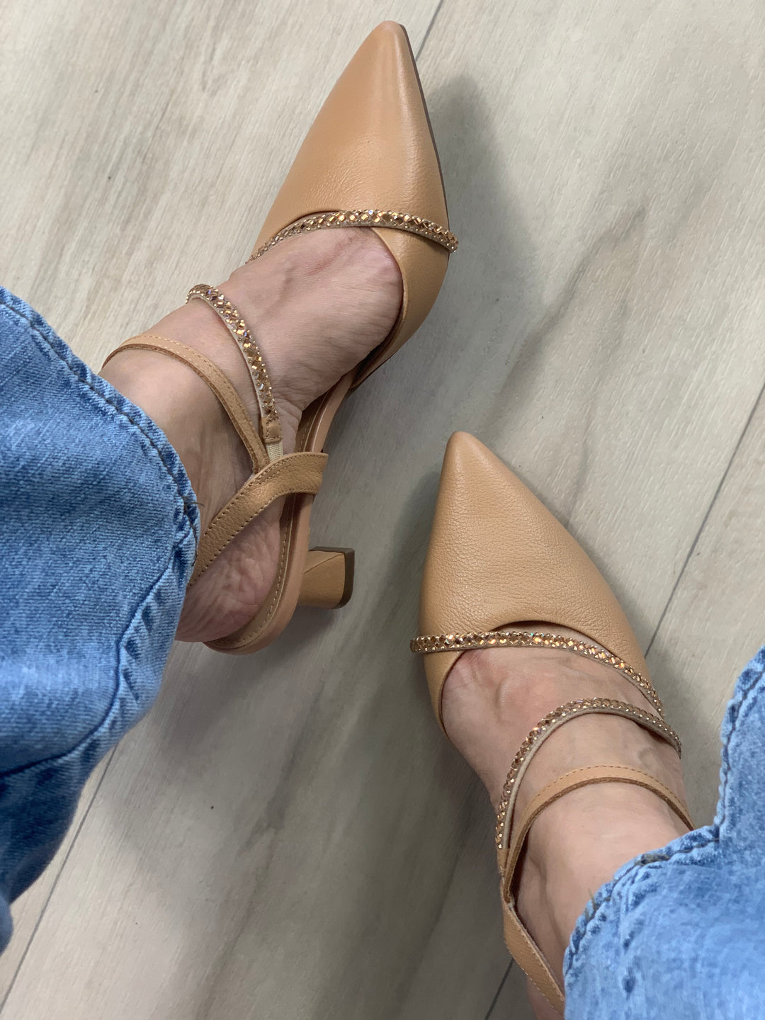 Tchocco Antique Rhinestones Classic Heels