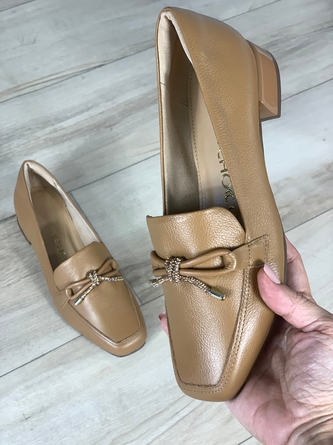Tchocco Camel Bow Flats