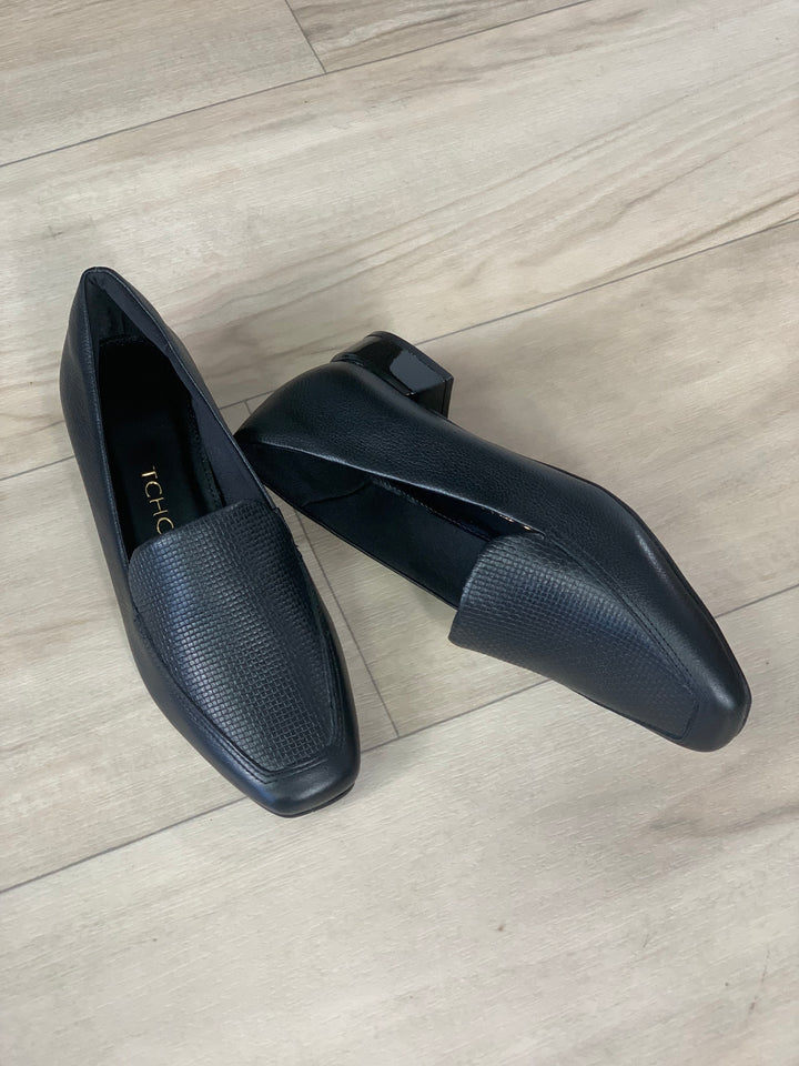 Tchocco Preto Textured Flats