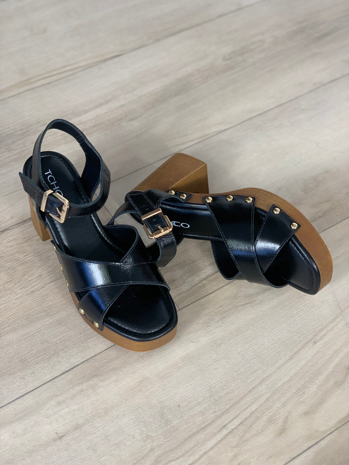 Tchocco Black Platforms