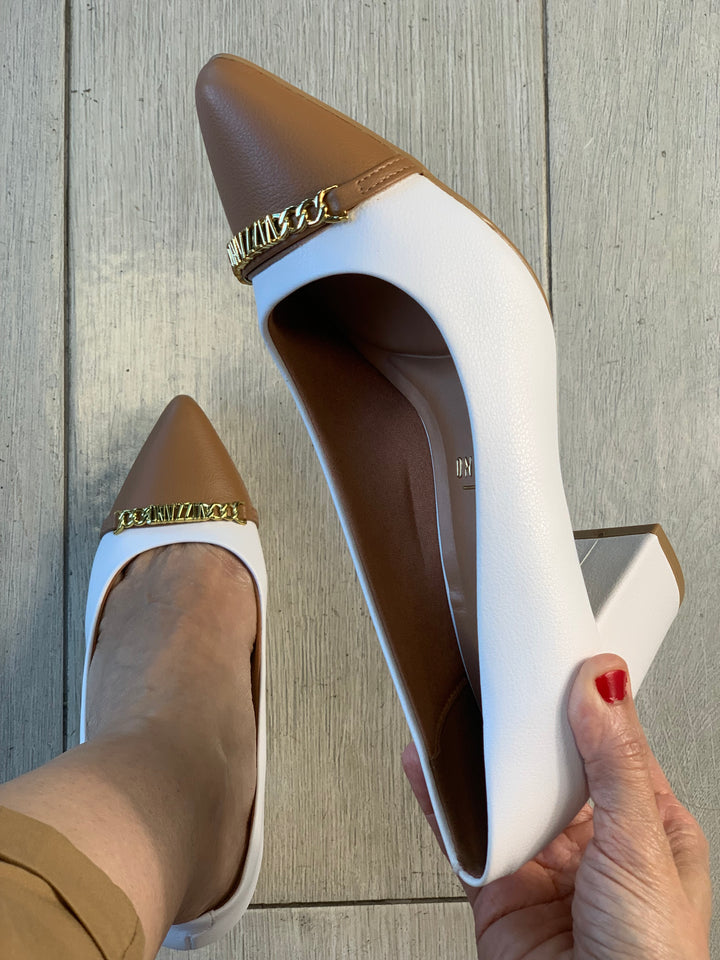 Vizzano Signature White/Camel Square Heels