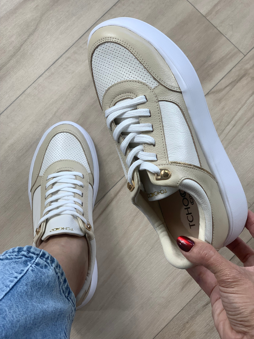 Tchocco Creme/Gold Leather Sneakers