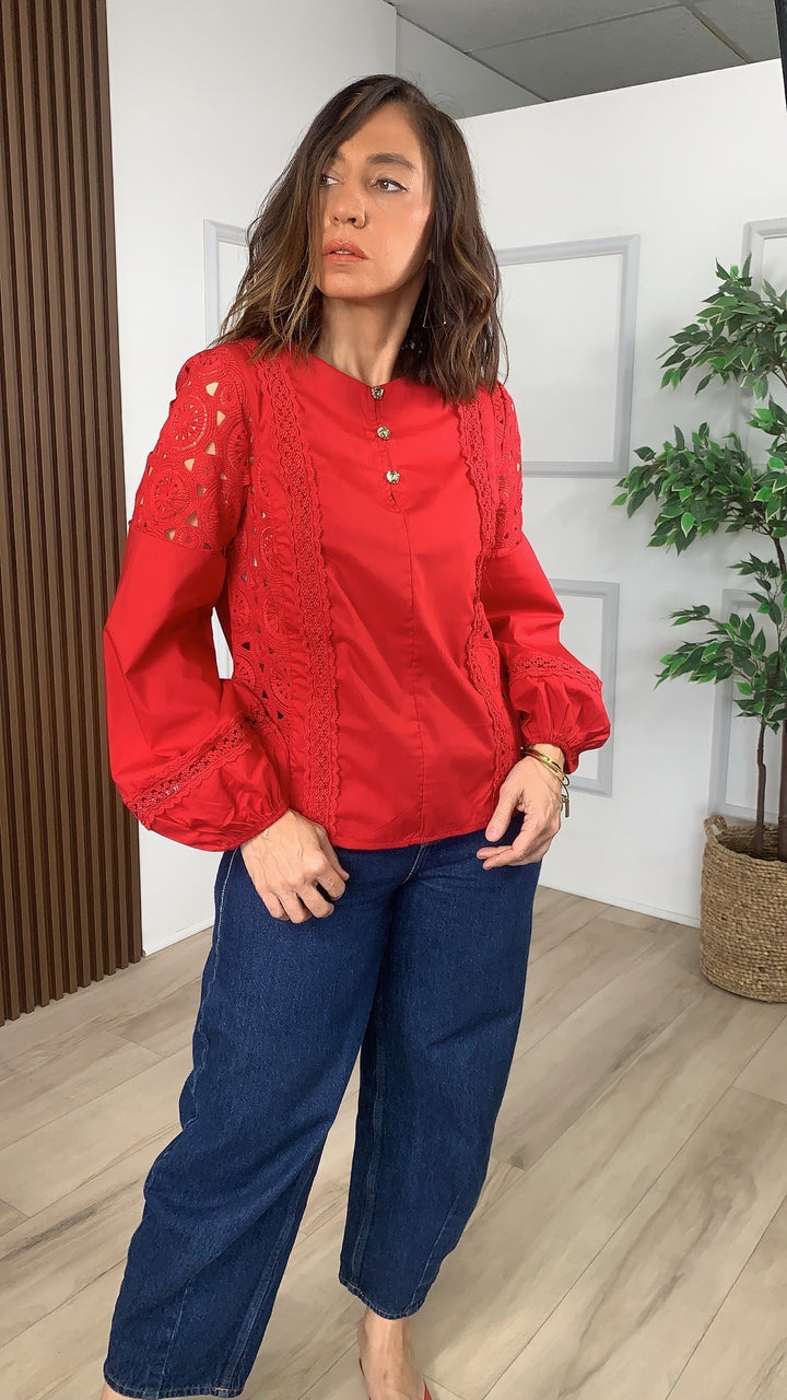 Esfuerzo Red Blouse