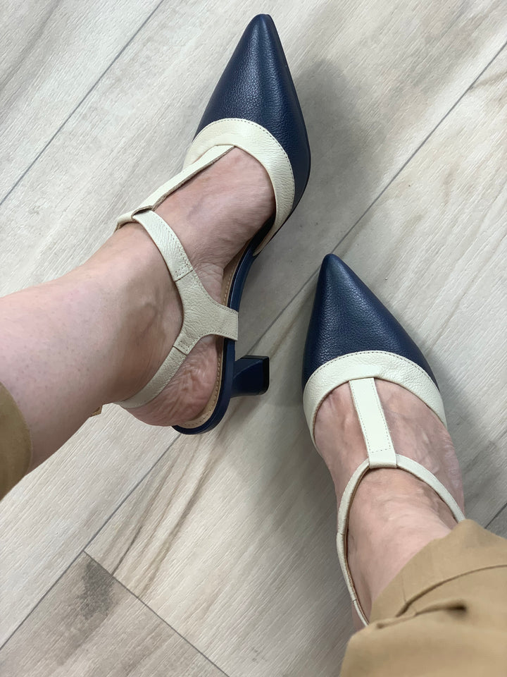 Tchocco Navy/Creme Classic Heels