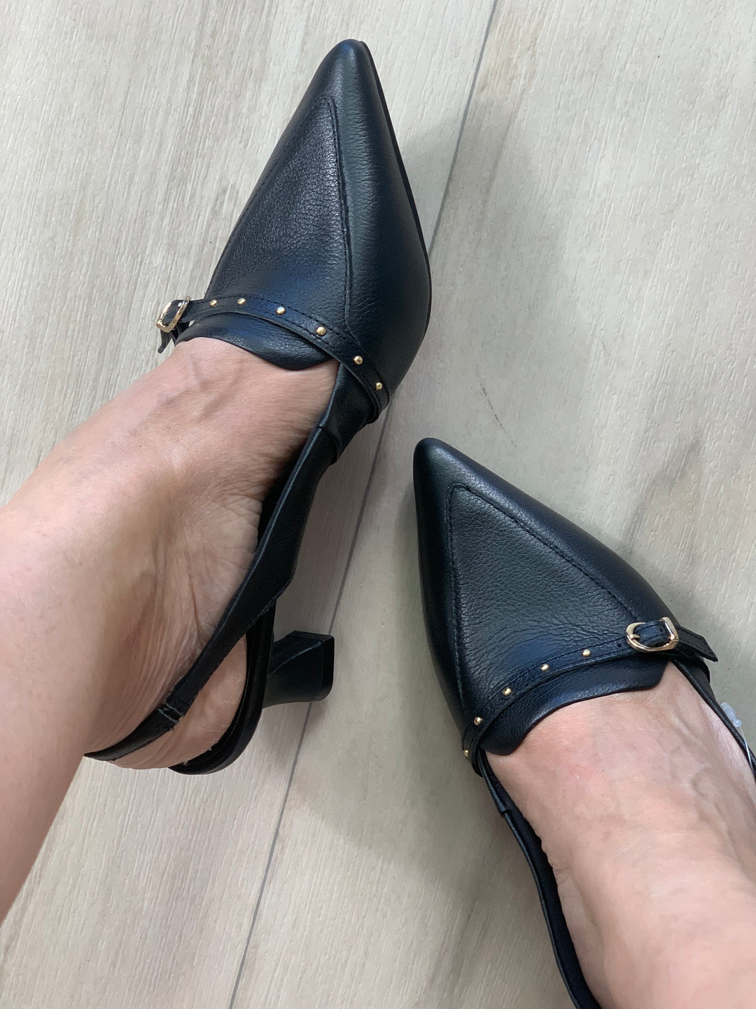 Tchocco Black Slingback Classic Heels