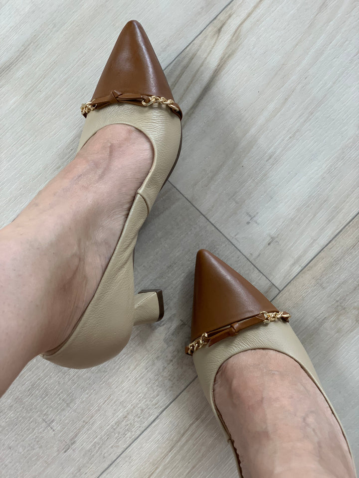 Tchocco Caramelo Nude Bow/Chains Heels