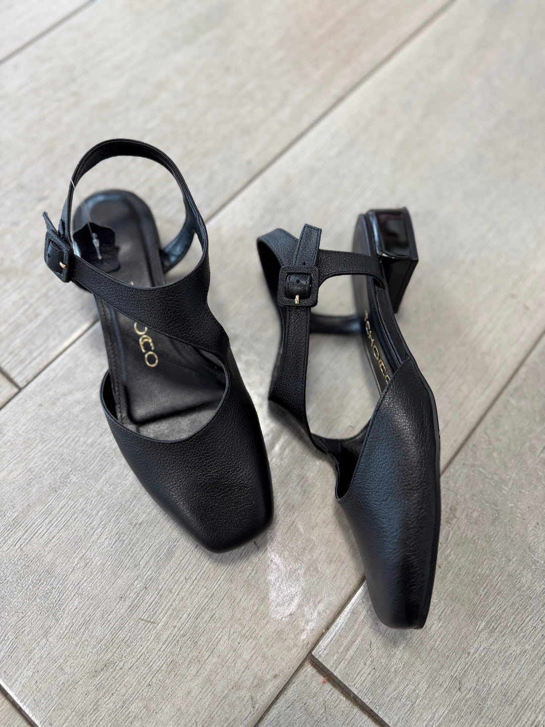 Tchocco Preto Round Toe Mary Janes