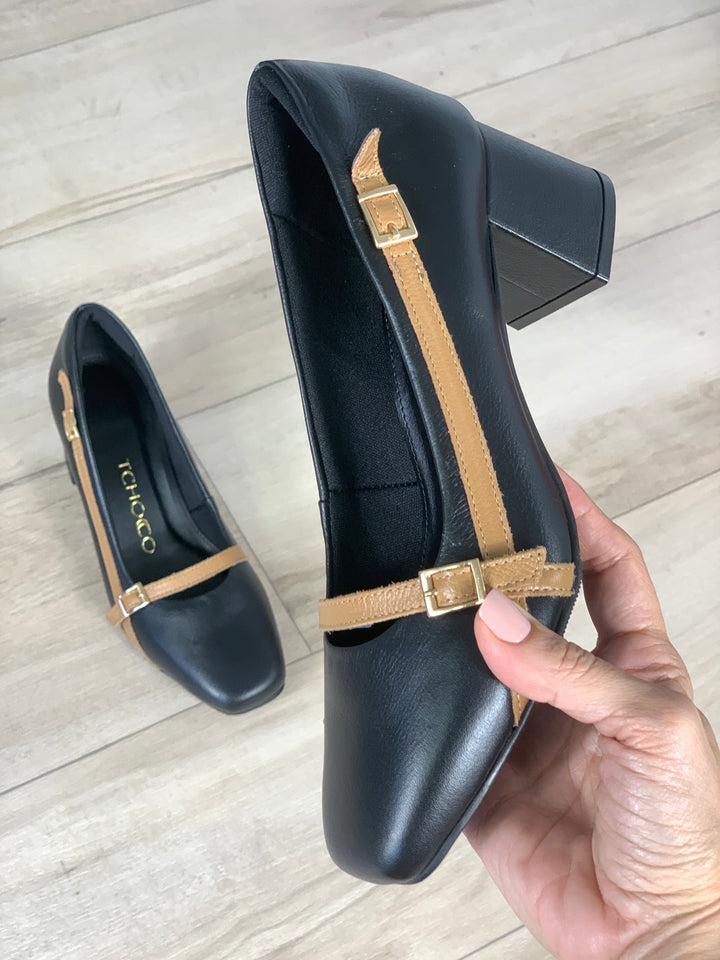 Tchocco Preto/Camel Block Heels